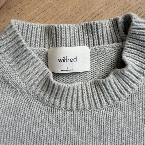 Aritzia Wilfred Light Gray Knit Top - Picture 2 of 5